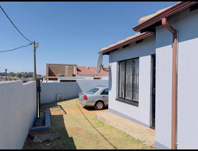 3 BEDROOM HOUSE FOR SALE IN RIVERLEA